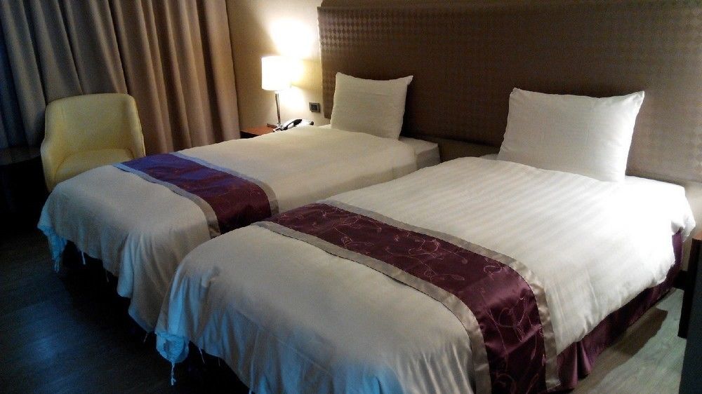 Hotel Formosa Thị trấn Thảo Đồn Ngoại thất bức ảnh